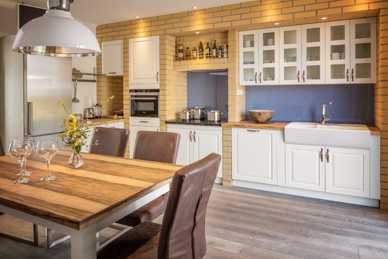 Villa Lotsenhaeuser Ruegen - Luxus Ferienhaus - 3 Schlafzimmer - Sauna - Dachterrasse Mit Boddenblick Бреге Екстериор снимка